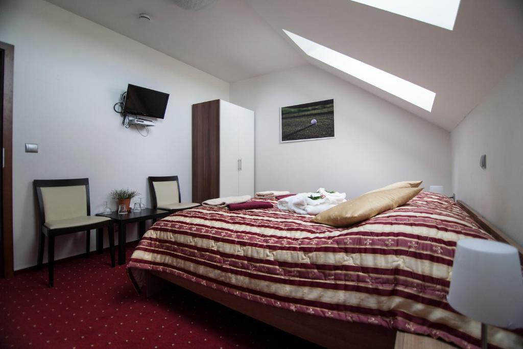Hotel Krusnohorsky Dvur Cinovec Room photo