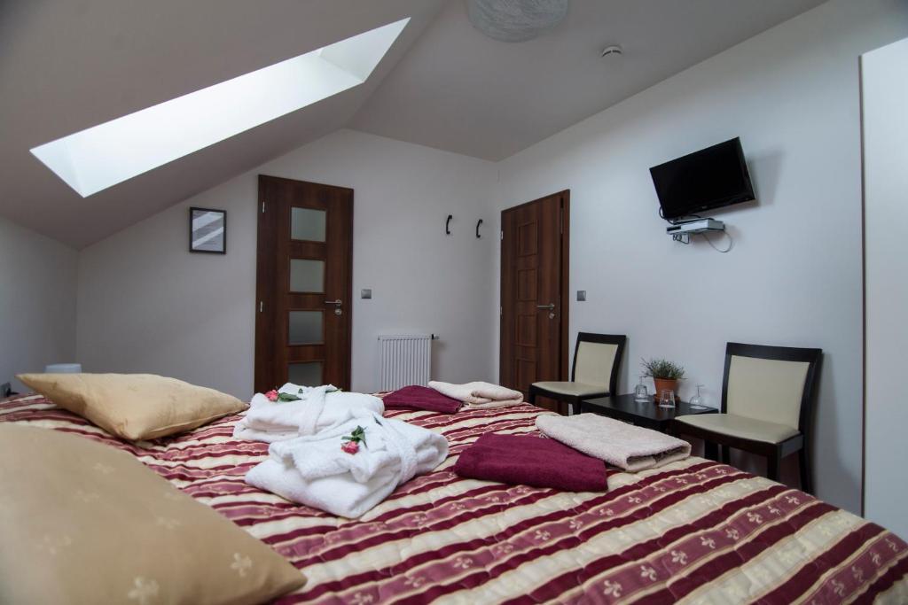 Hotel Krusnohorsky Dvur Cinovec Room photo